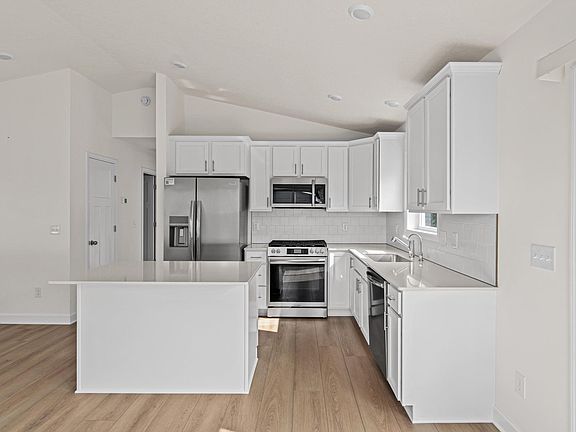 3rd image of 8891 Foust Ln