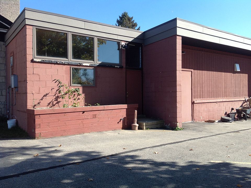 2nd image of N8921 Stone School Rd