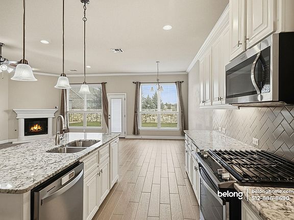 5th image of 513 Mistflower Springs Dr
