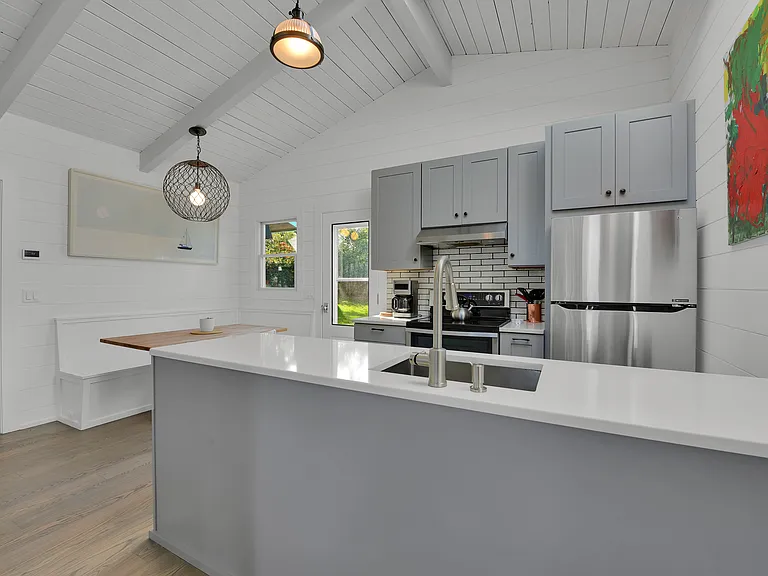 Pinetree Dr — Photo 6