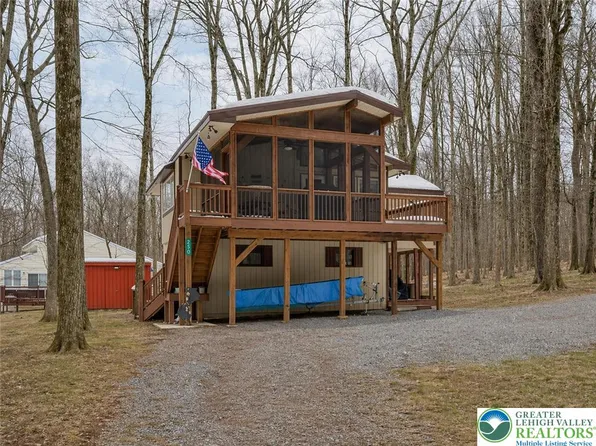 250 White Ln, Palmerton, PA 18071