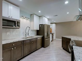 3030 Breckenridge Ln APT 214, Louisville, KY 40220