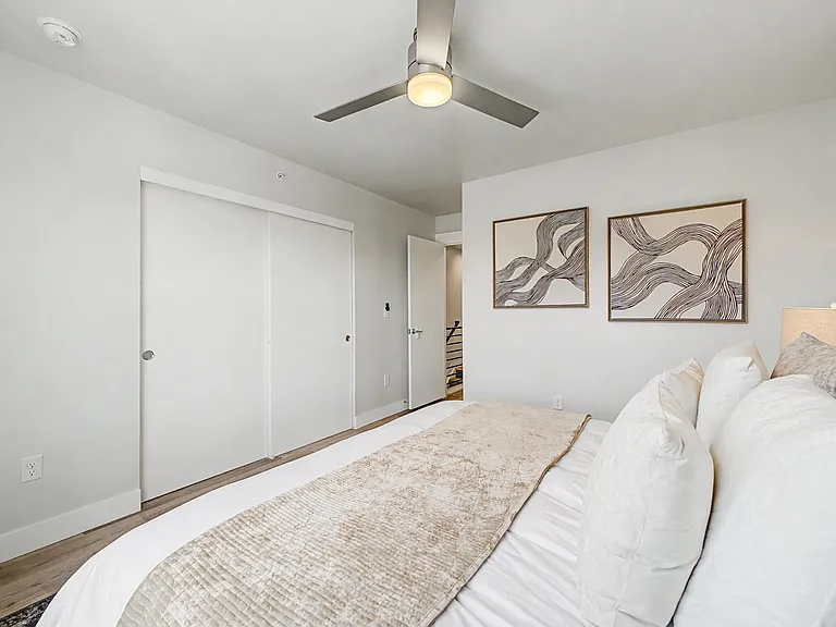 3437 W 63rd Pl — Photo 12