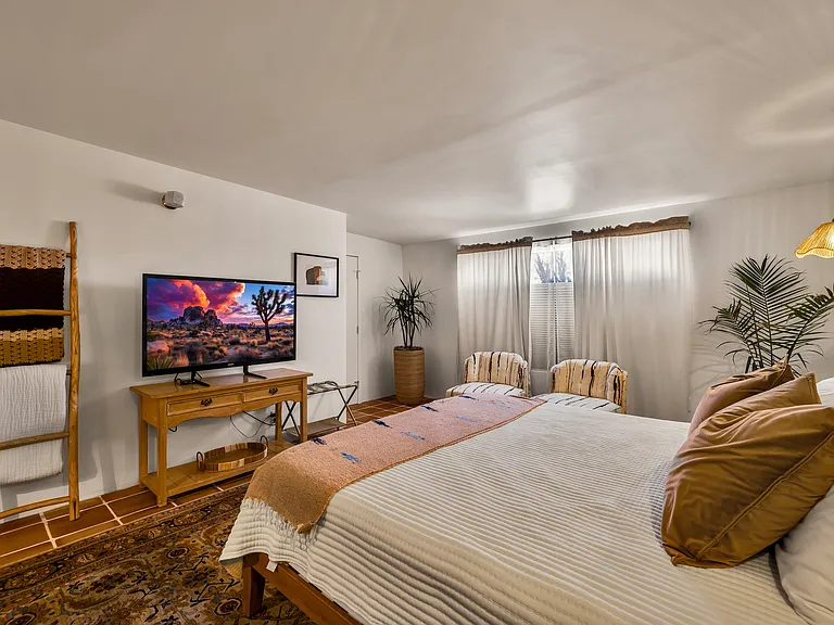 5660 Rowell Rd — Photo 31