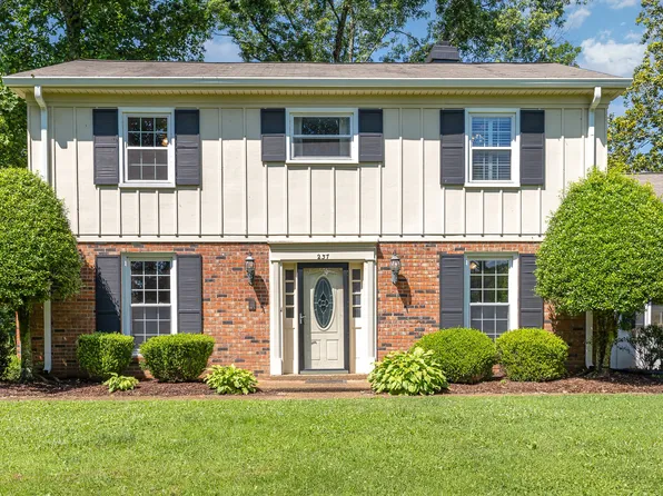 237 Boxwood Dr, Franklin, TN 37069