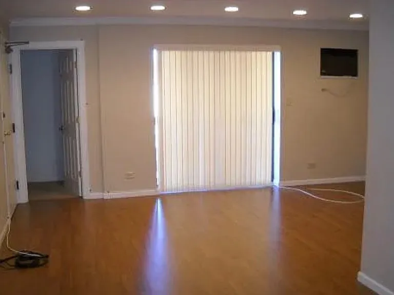 1360 N Geneva Dr #2A — Photo 2