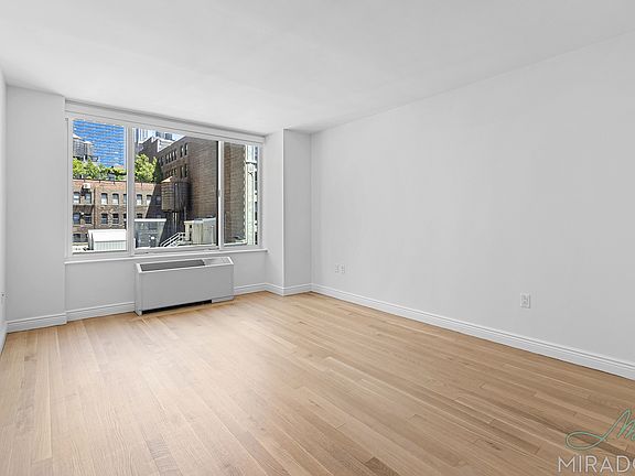 4th image of 60 W 23rd St APT 1708