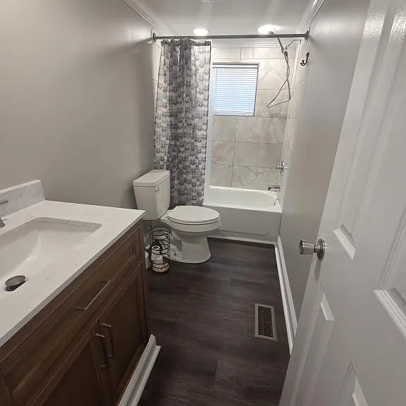 2095 N Kings Hwy — Photo 12
