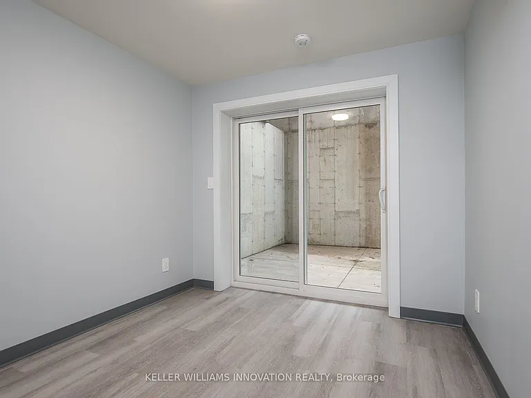 10 Queen St #2 — Photo 19