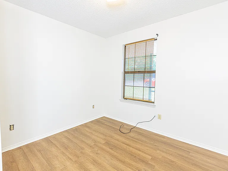 6242 Ridgegate Cir #A — Photo 2