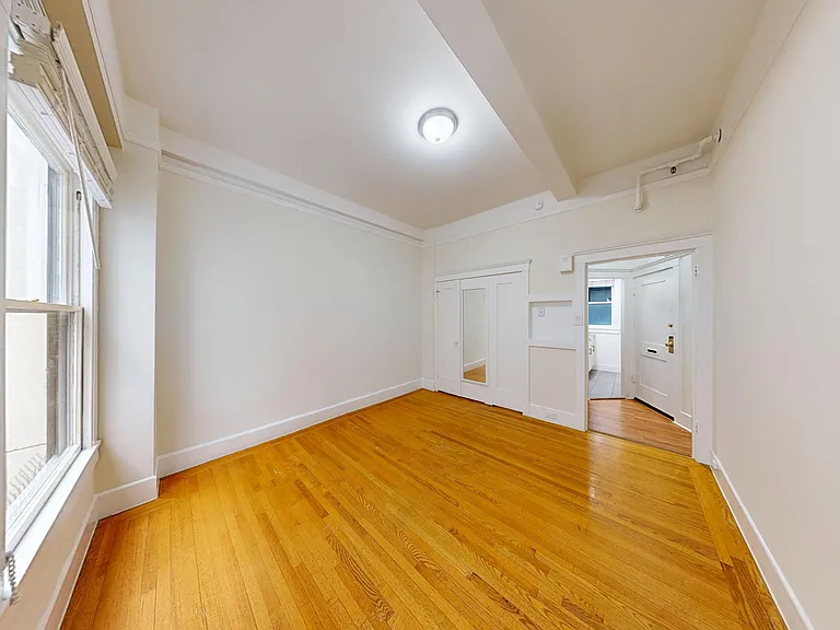 124 Mason Street — Photo 5