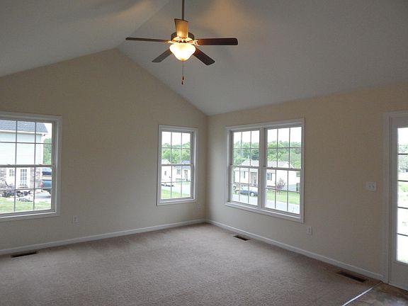 2nd image of 304 Todd Ln