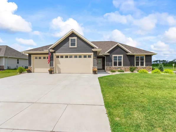 1237 Copilot Way, De Pere, WI 54115