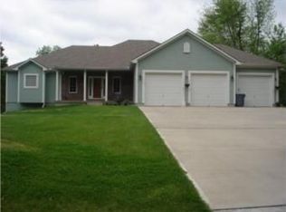 13413 E Silver Ln, Independence, MO 64050
