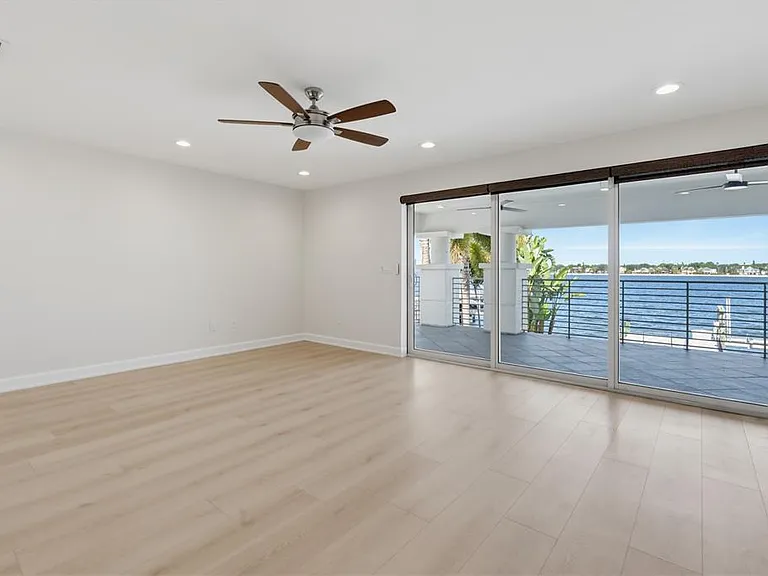 24 Adalia Ave — Photo 40