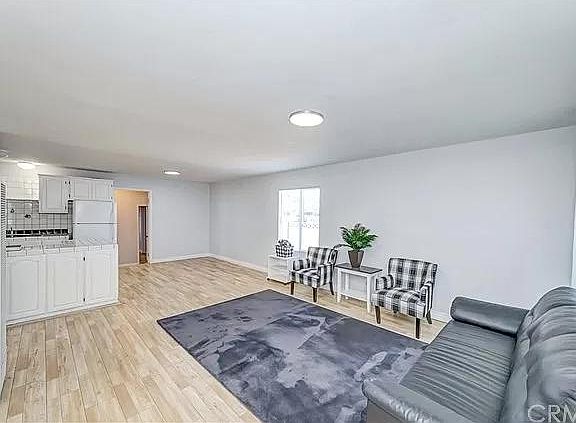 4th image of 15903 Madris Ave #2
