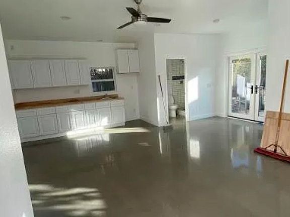 2nd image of 1848 Clyde Ave