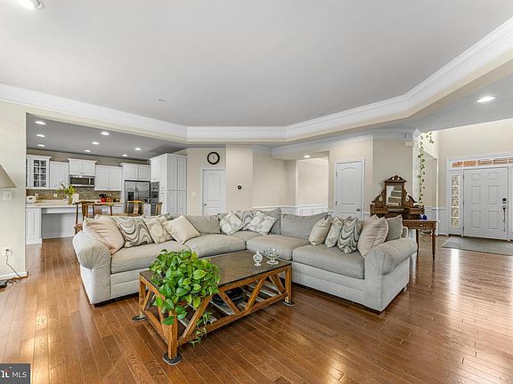 2nd image of 4413 Pensel Rd