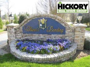 12 Divot Ct, Hickory, NC 28601