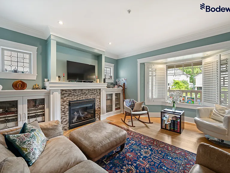 2566 W 3rd Ave — Photo 7