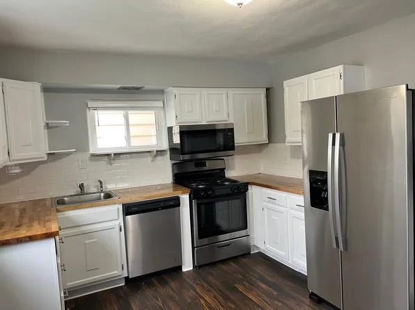 521 Ridge Ave, Mc Kees Rocks, PA 15136