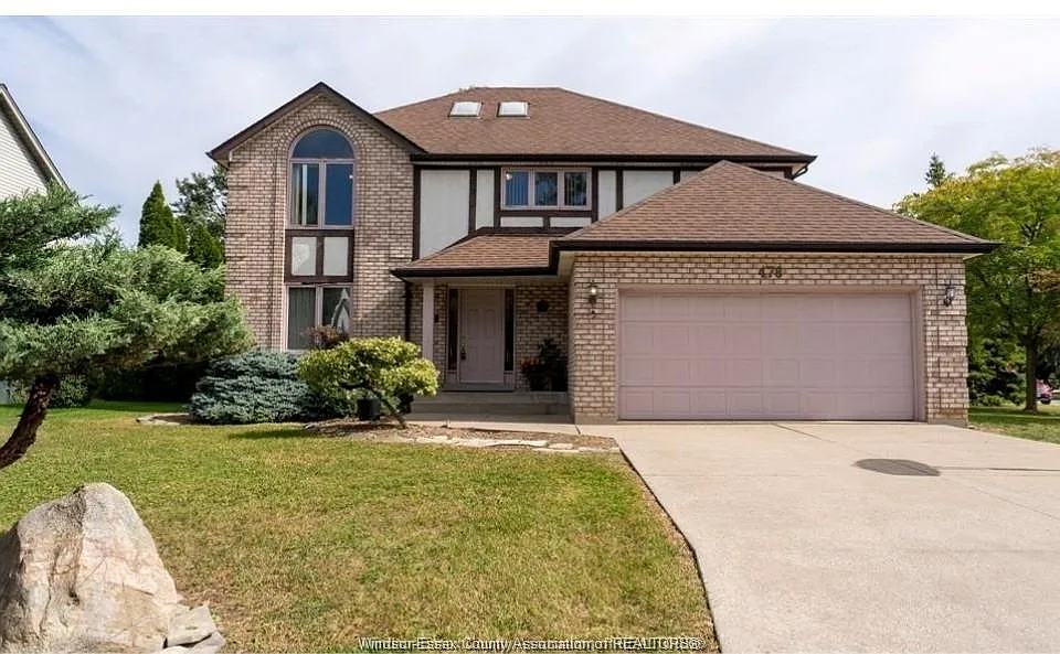 478 Flora Ave