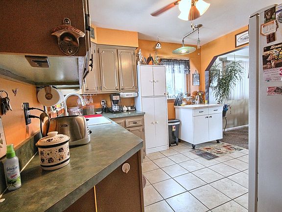 4th image of 28972 Minton St