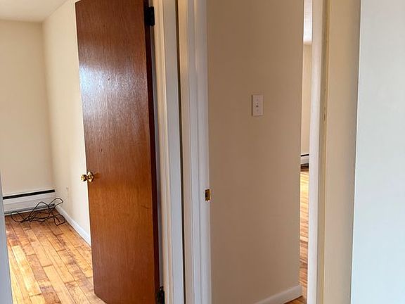 4th image of 25 N Hellertown Ave Unit 4