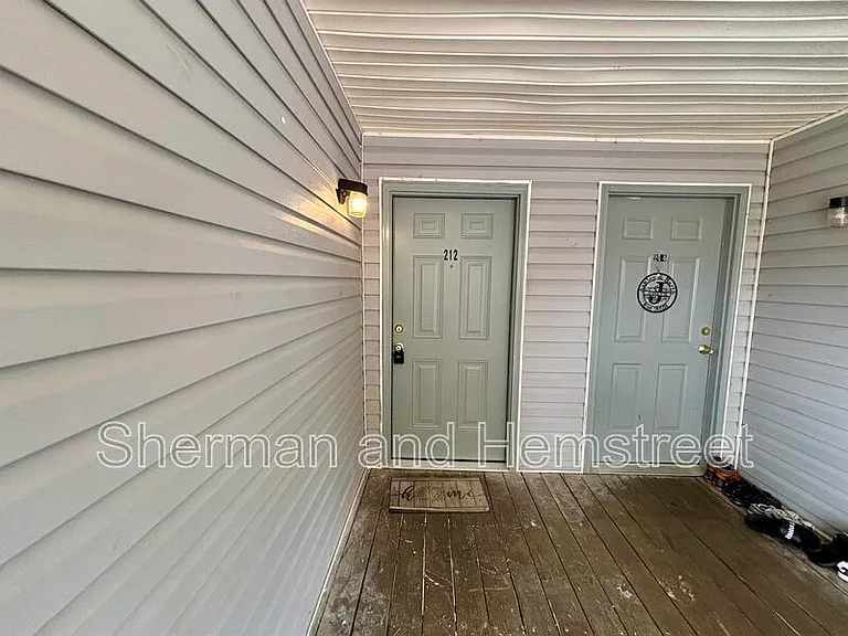 212 Commons Dr #212 — Photo 16