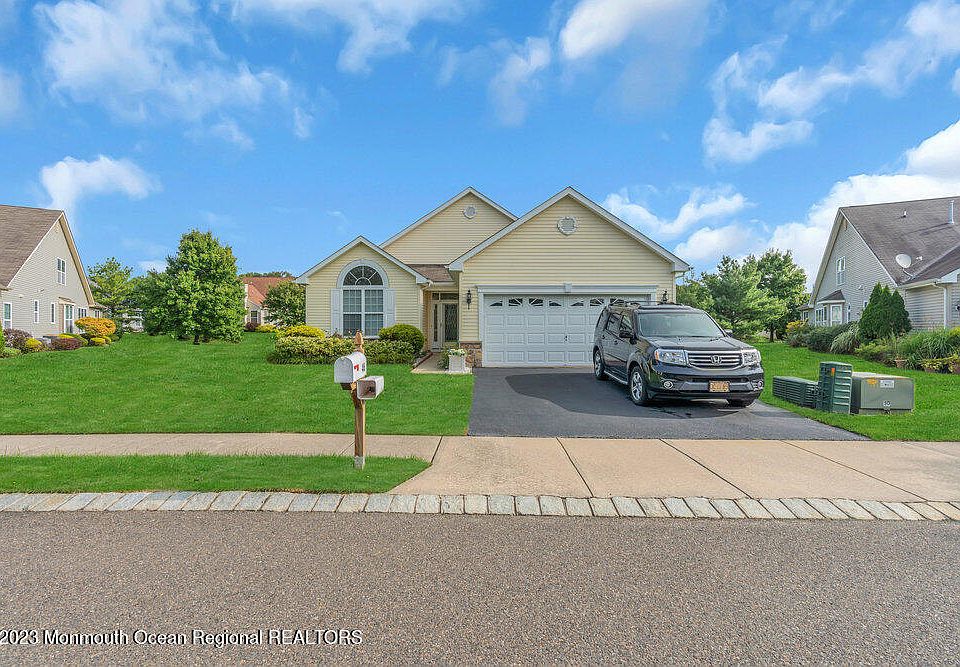 46 Kristin Court, Lakewood, NJ 08701 Zillow