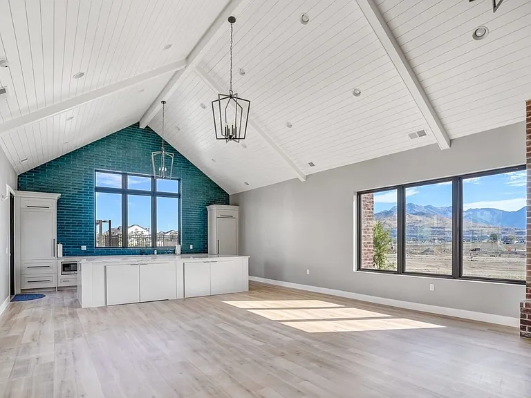 4380 W Bergen Ln — Photo 31