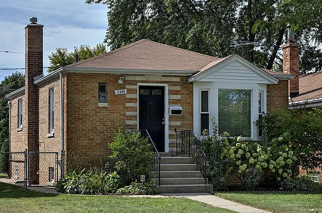 3 bed, $3,000 — Photo 1