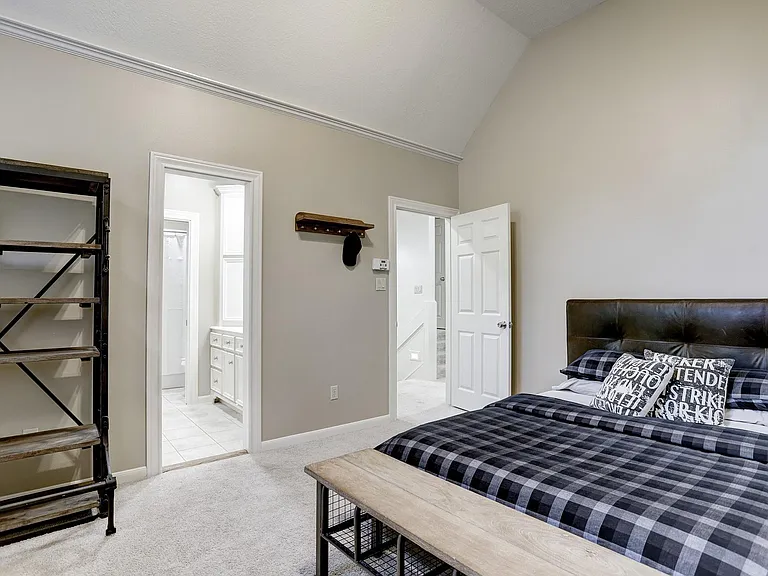 127 E Bracebridge Cir — Photo 31