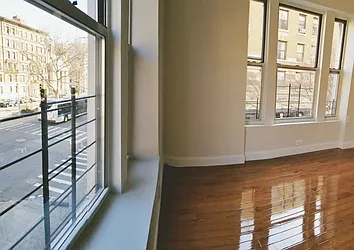 Rented by New York Residence