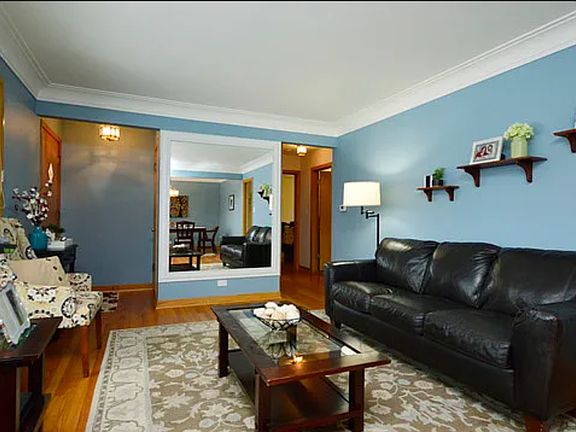 3rd image of 7551 N Oketo Ave