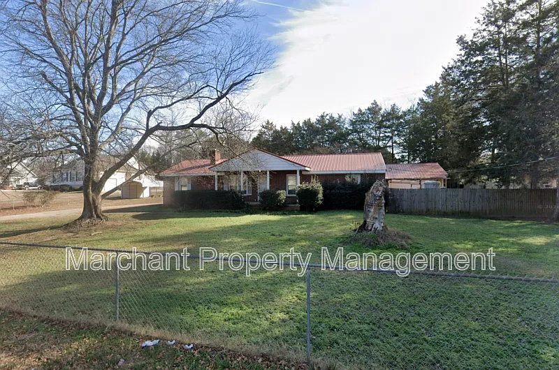 4804 Edwards Rd