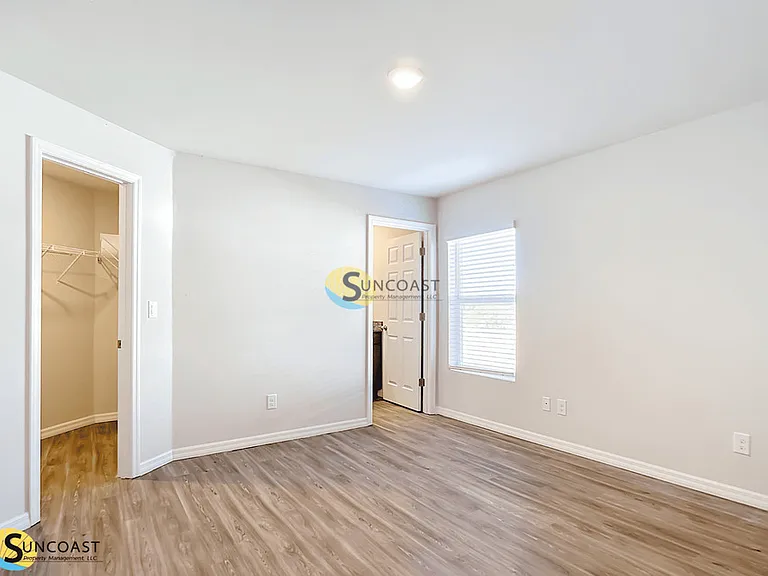 27078 Adams St — Photo 16