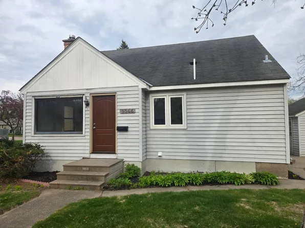5544 Dupont Ave N, Brooklyn Center, MN 55430
