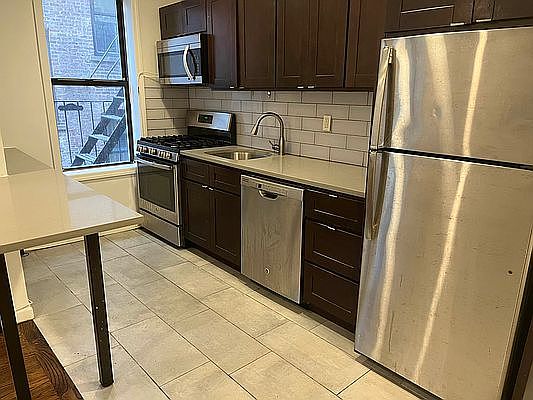 1st image of 610 W 204th St #2I