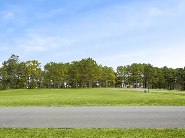 68 Olde Mill Ln, New Church, VA 23415