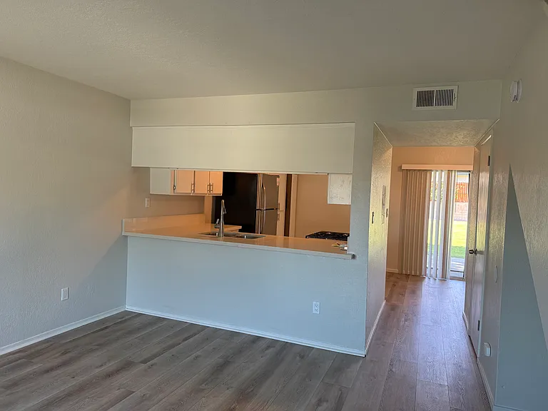 9905 El Camino Real #14 — Photo 7