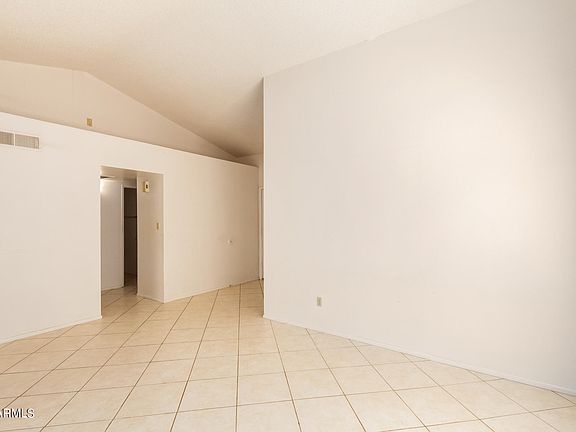 5th image of 2902 E Impala Ave