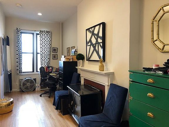 2nd image of 151 W 76th St APT 3