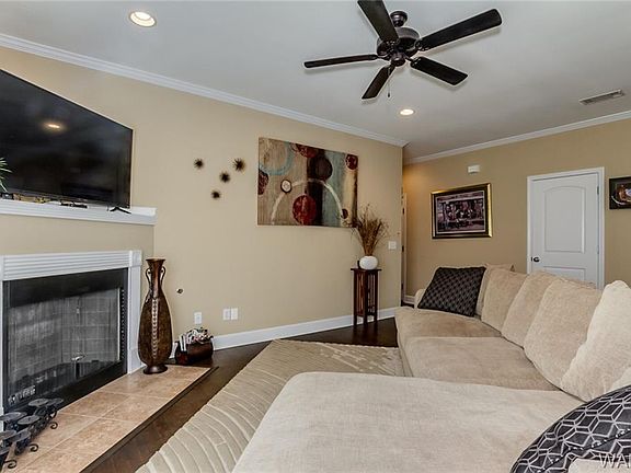 5th image of 6658 Helen Julia Ln