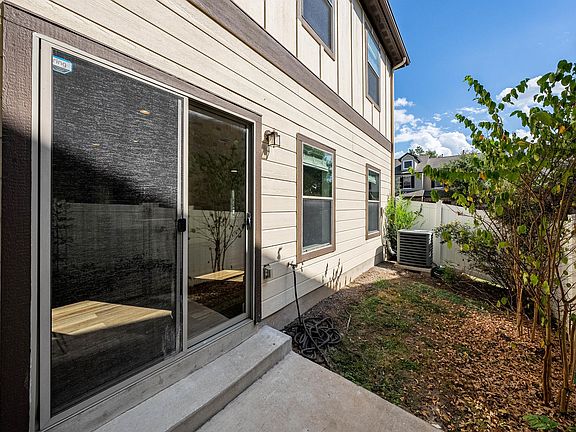 3rd image of 1900 Little Elm Trl APT 173