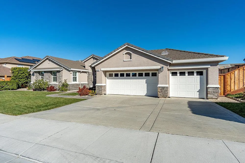 813 Covey Ct photo 1