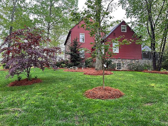 2nd image of 291 Laurel Place Dr