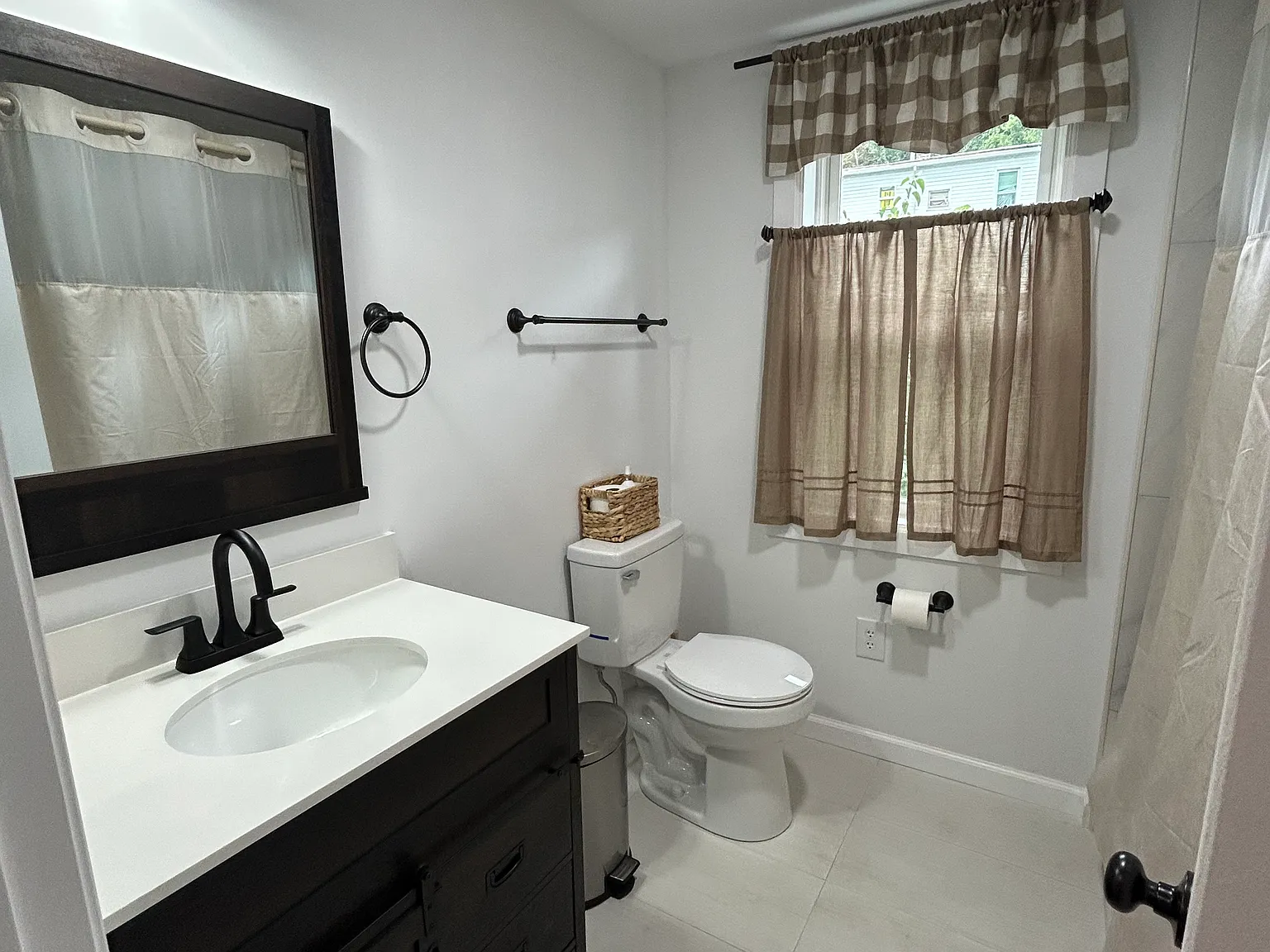 618 Lincoln St — Photo 4