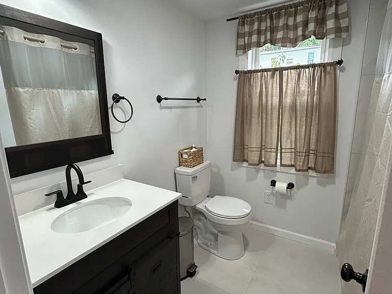 618 Lincoln St — Photo 4