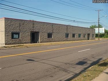 1st image of 2350 Broadway Ave